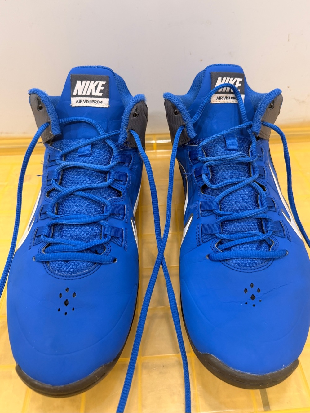 Nike Men’s Blue Athletic Basketball Shoes